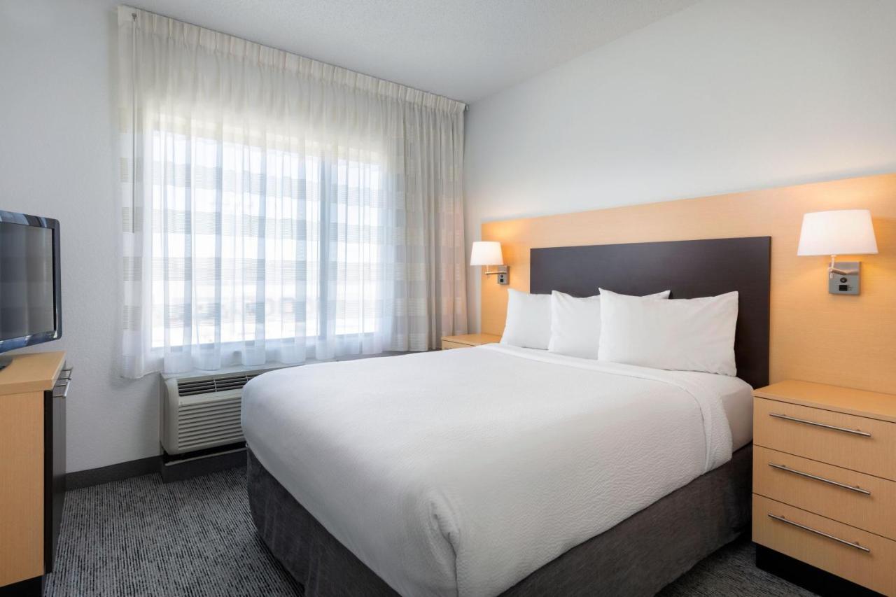 Towneplace Suites By Marriott York Exterior photo